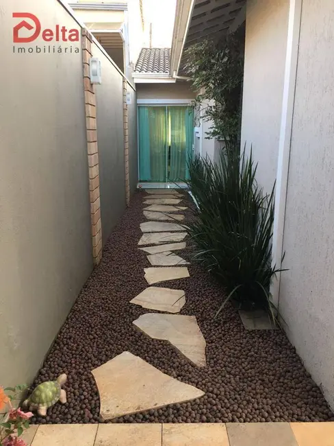 Casa com 3 quartos à venda, 300m2 em Condomínio Residencial Pedra Grande, Atibaia - SP - imagem 8 Foto 8 de Casa com 3 quartos à venda, 300m2 em Condomínio Residencial Pedra Grande, Atibaia - SP