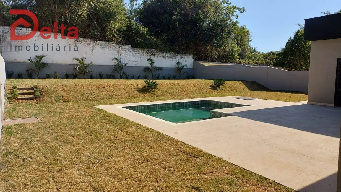 Foto 5 de Casa de Condomínio com 3 quartos à venda, 800m2 em Atibaia - SP