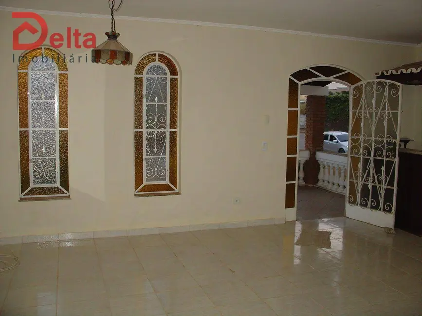 Foto 2 de Casa com 3 quartos para alugar, 400m2 em Jardim Paulista, Atibaia - SP