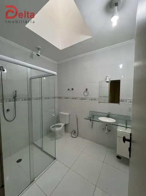 Foto 9 de Casa com 6 quartos à venda e para alugar, 500m2 em Vila Thais, Atibaia - SP