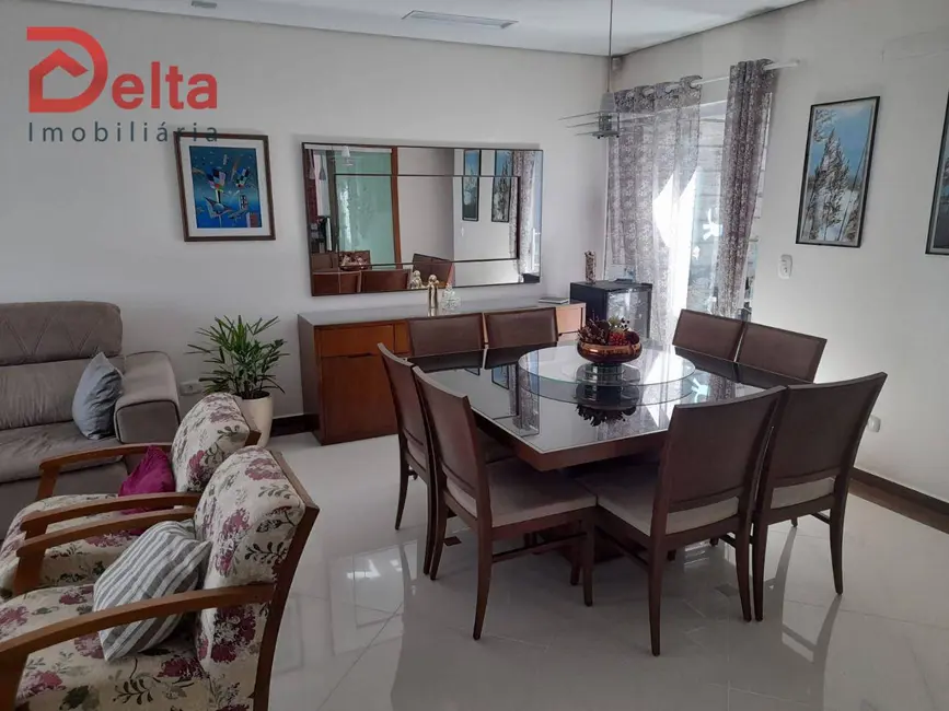 Casa com 3 quartos à venda, 300m2 em Jardim das Palmeiras, Atibaia - SP - imagem 9 Foto 9 de Casa com 3 quartos à venda, 300m2 em Jardim das Palmeiras, Atibaia - SP