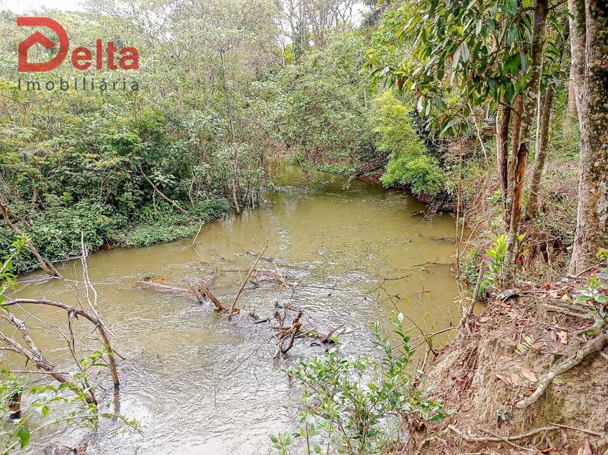 Casa com 1 quarto à venda, 10m2 em Piracaia - SP - imagem 4 Foto 4 de Casa com 1 quarto à venda, 10m2 em Piracaia - SP