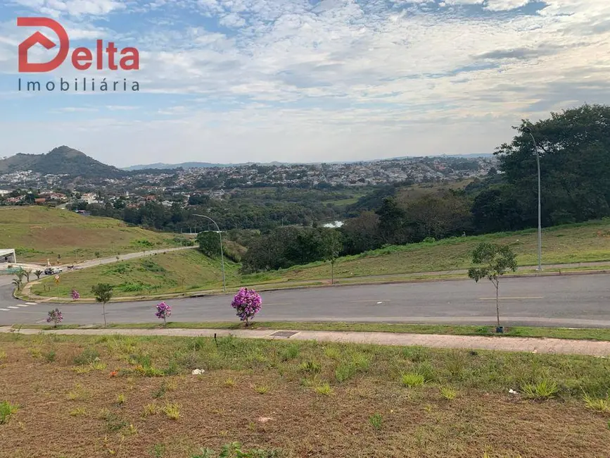 Foto 3 de Terreno / Lote à venda, 755m2 em Atibaia - SP