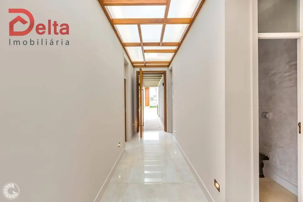 Foto 4 de Casa com 3 quartos à venda, 525m2 em Atibaia - SP