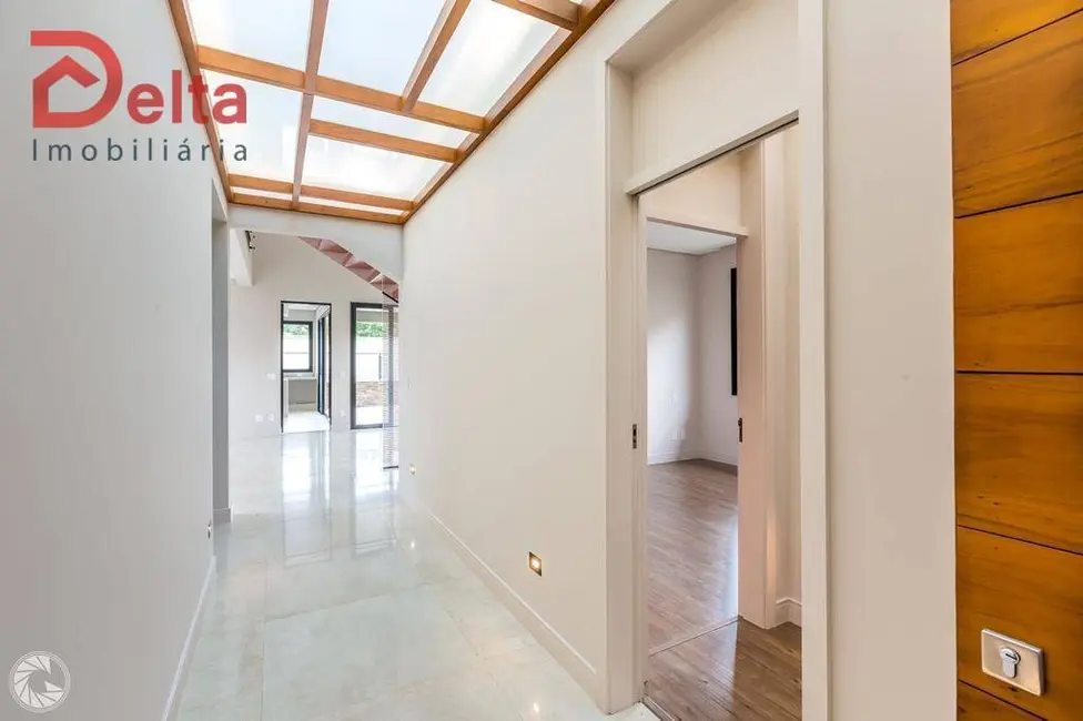 Foto 6 de Casa com 3 quartos à venda, 525m2 em Atibaia - SP