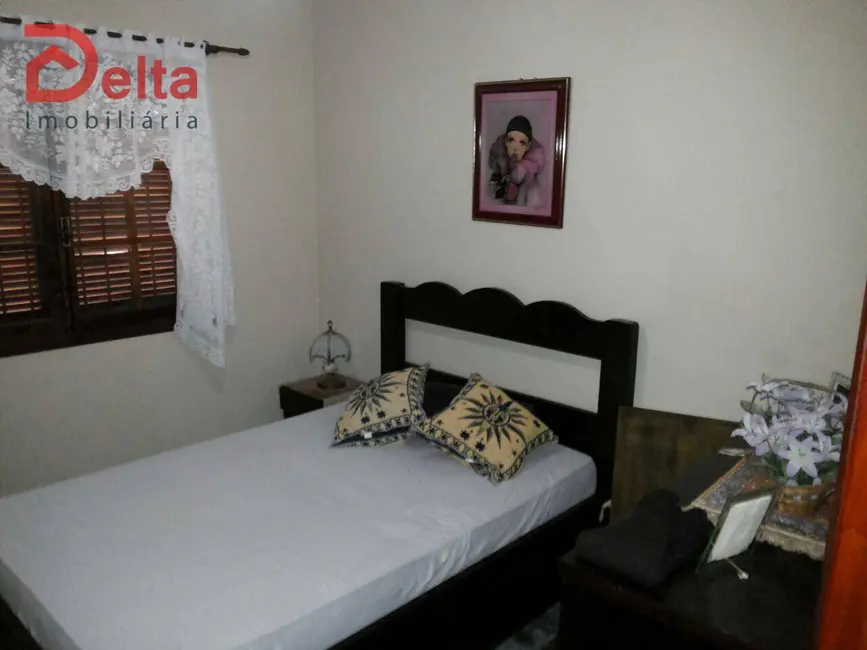 Foto 5 de Chácara com 3 quartos à venda, 1000m2 em Jardim Estância Brasil, Atibaia - SP