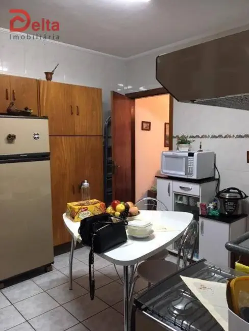 Casa com 2 quartos à venda, 200m2 em Jardim das Cerejeiras, Atibaia - SP - imagem 3 Foto 3 de Casa com 2 quartos à venda, 200m2 em Jardim das Cerejeiras, Atibaia - SP