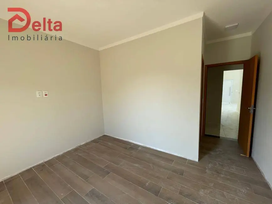 Casa com 3 quartos à venda, 300m2 em Jardim Suiça, Atibaia - SP - imagem 8 Foto 8 de Casa com 3 quartos à venda, 300m2 em Jardim Suiça, Atibaia - SP