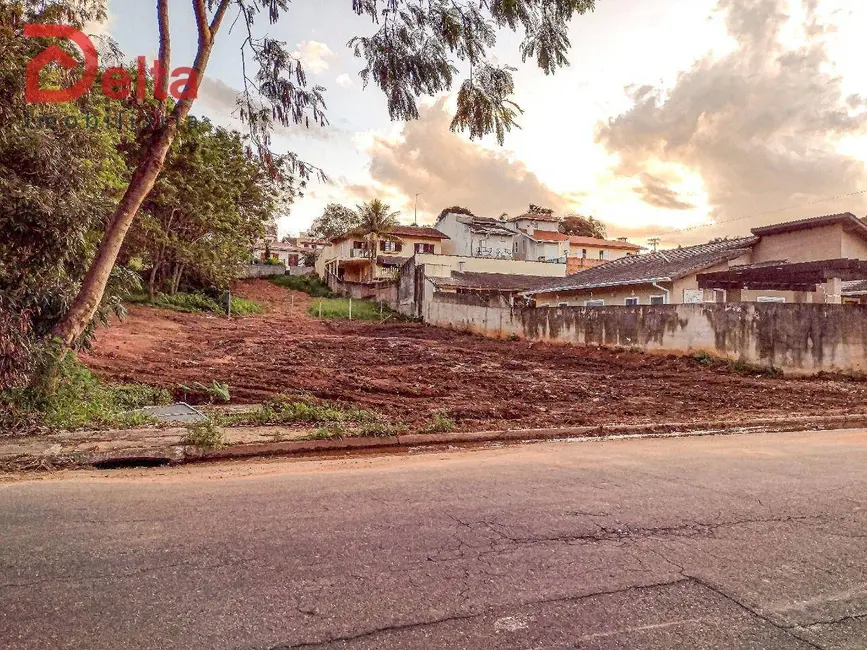 Foto 2 de Terreno / Lote à venda, 926m2 em Portão, Atibaia - SP