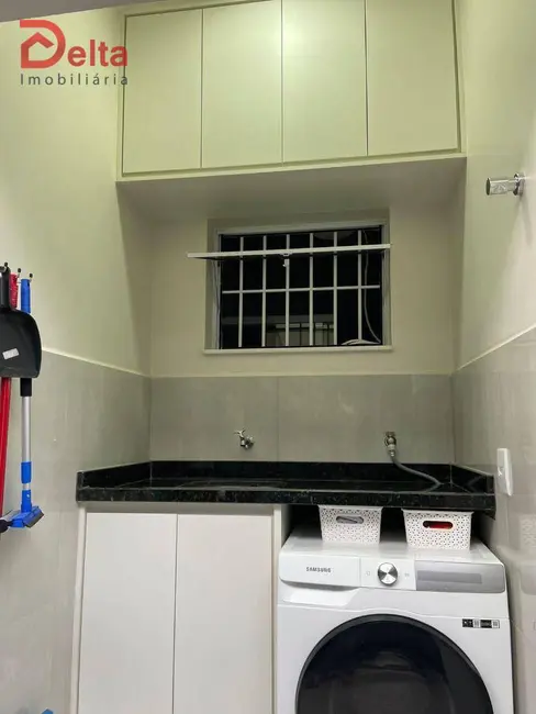 Casa com 3 quartos à venda, 200m2 em Atibaia - SP - imagem 5 Foto 5 de Casa com 3 quartos à venda, 200m2 em Atibaia - SP