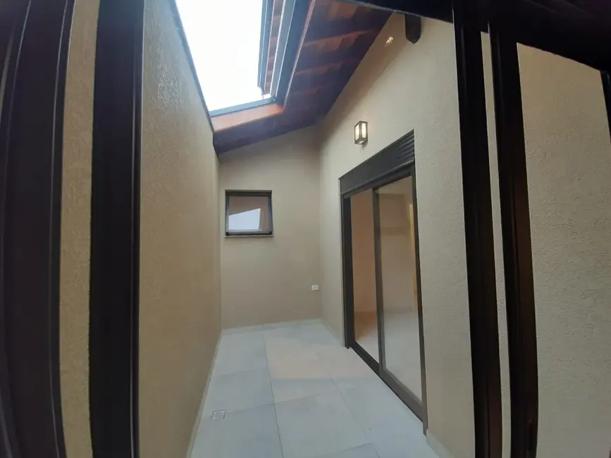 Foto 4 de Casa com 3 quartos para alugar, 150m2 em Jardim dos Pinheiros, Atibaia - SP