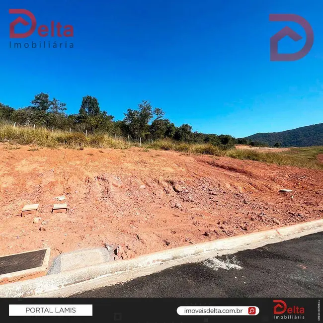 Foto 1 de Terreno / Lote à venda, 300m2 em Laranja Azeda, Atibaia - SP