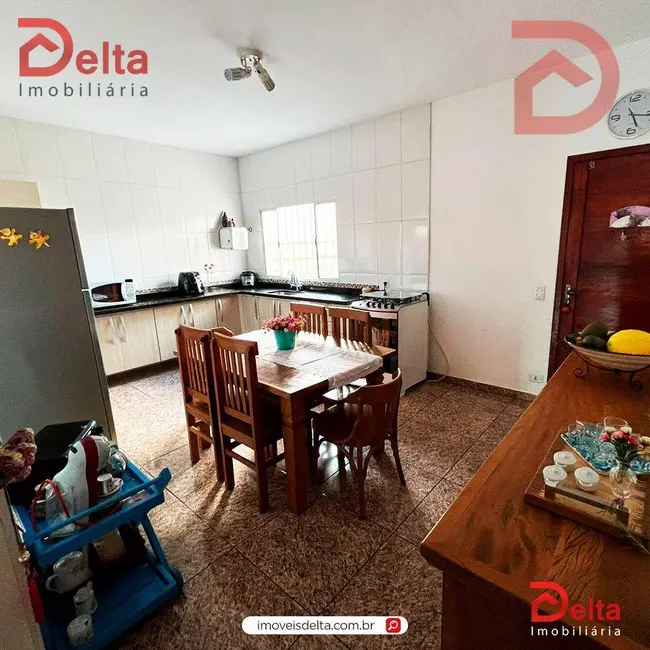 Foto 3 de Sobrado com 4 quartos à venda, 218m2 em Atibaia - SP