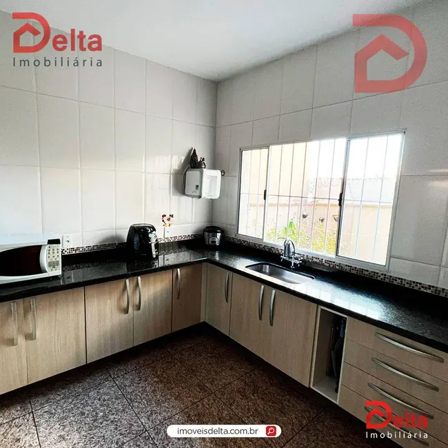 Foto 4 de Sobrado com 4 quartos à venda, 218m2 em Atibaia - SP