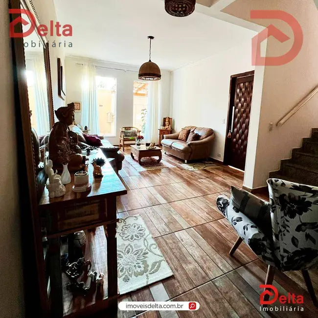 Foto 2 de Sobrado com 4 quartos à venda, 218m2 em Atibaia - SP
