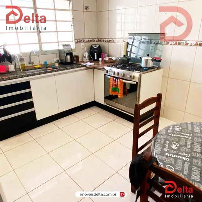 Foto 3 de Casa com 3 quartos à venda, 163m2 em Jardim São Miguel, Braganca Paulista - SP