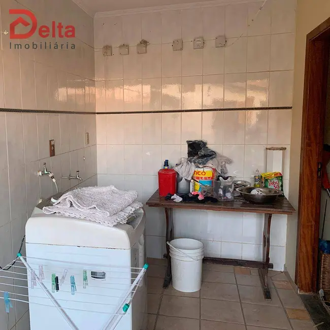 Foto 8 de Casa com 4 quartos à venda, 410m2 em Vila Rica, Atibaia - SP