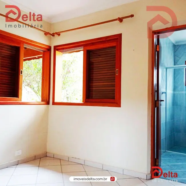 Foto 6 de Chácara com 4 quartos à venda, 2500m2 em Jardim Estância Brasil, Atibaia - SP