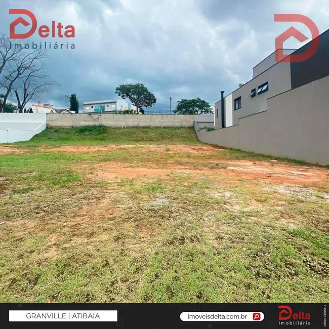 Foto 1 de Terreno / Lote à venda, 525m2 em Atibaia - SP