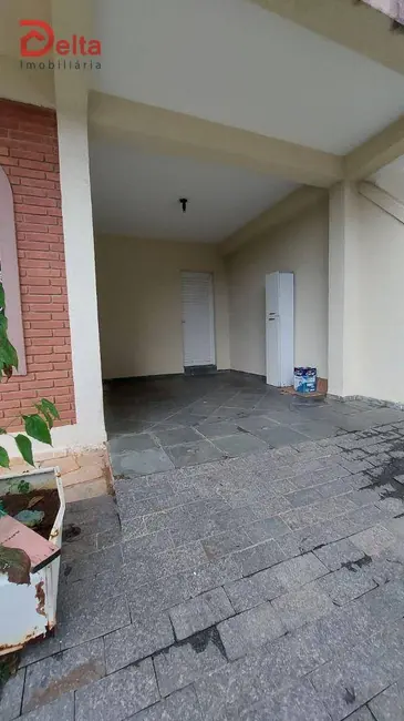 Foto 1 de Casa com 3 quartos para alugar, 250m2 em Jardim Paulista, Atibaia - SP