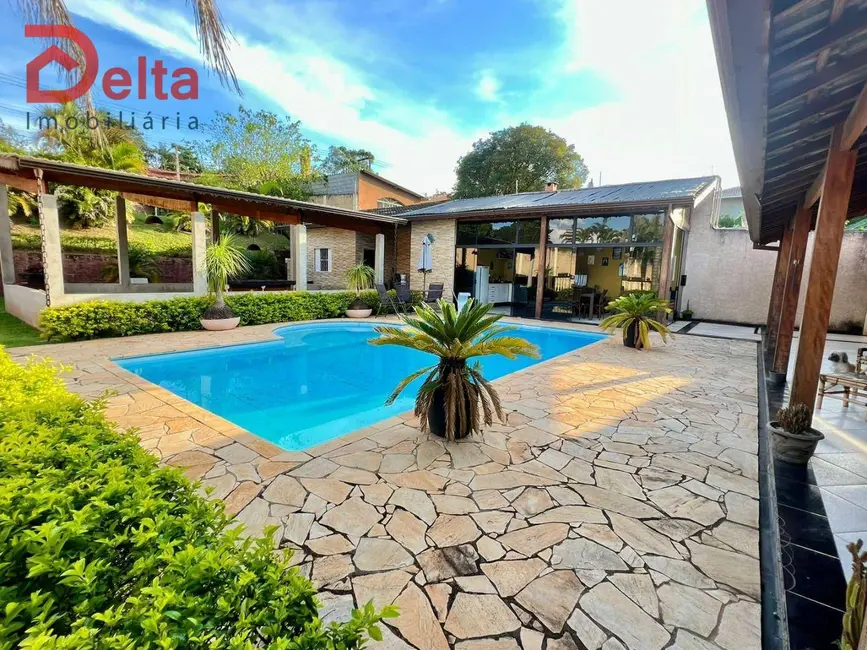 Foto 8 de Casa com 4 quartos à venda, 1000m2 em Jardim Estância Brasil, Atibaia - SP