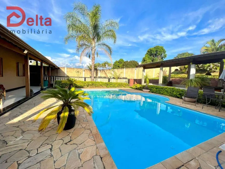 Foto 6 de Casa com 4 quartos à venda, 1000m2 em Jardim Estância Brasil, Atibaia - SP