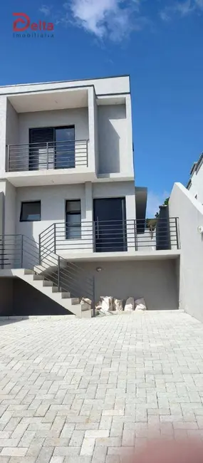 Casa com 3 quartos à venda, 240m2 em Atibaia - SP - imagem 4 Foto 4 de Casa com 3 quartos à venda, 240m2 em Atibaia - SP