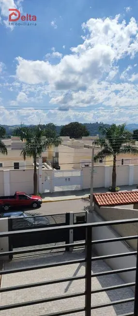 Casa com 3 quartos à venda, 240m2 em Atibaia - SP - imagem 1 Foto 1 de Casa com 3 quartos à venda, 240m2 em Atibaia - SP