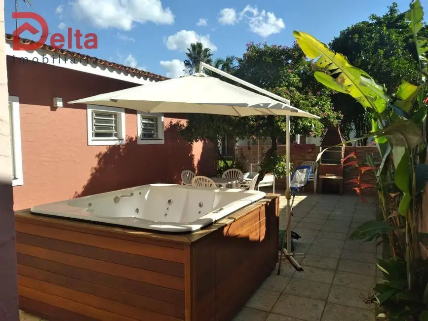 Casa com 3 quartos à venda, 600m2 em Atibaia - SP - imagem 5 Foto 5 de Casa com 3 quartos à venda, 600m2 em Atibaia - SP