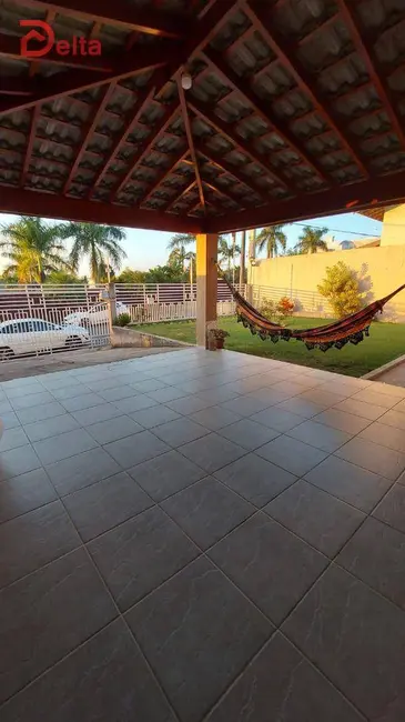 Foto 2 de Casa com 3 quartos à venda e para alugar, 300m2 em Jardim Brasil, Atibaia - SP
