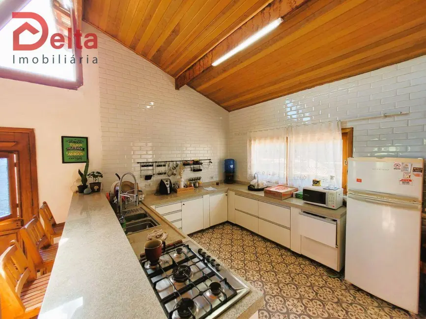 Foto 3 de Casa com 3 quartos à venda, 1190m2 em Jardim Estância Brasil, Atibaia - SP