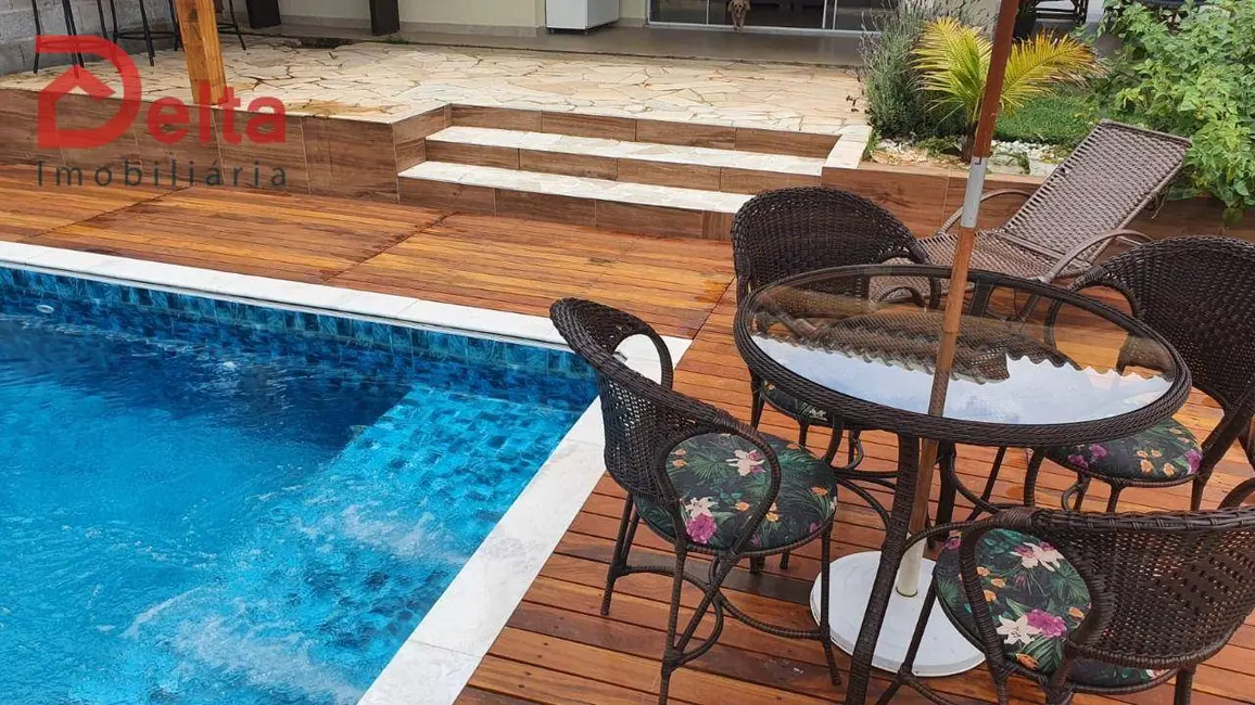 Foto 2 de Casa com 3 quartos à venda, 300m2 em Rosário, Atibaia - SP