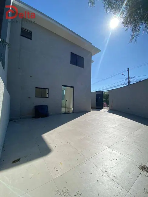 Foto 1 de Casa com 2 quartos à venda, 104m2 em Nova Cerejeira, Atibaia - SP