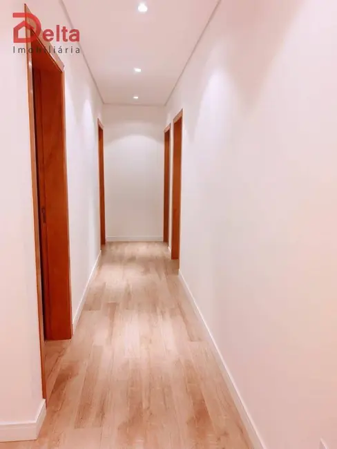 Foto 2 de Casa com 5 quartos à venda, 1050m2 em Cidade Satélite, Atibaia - SP