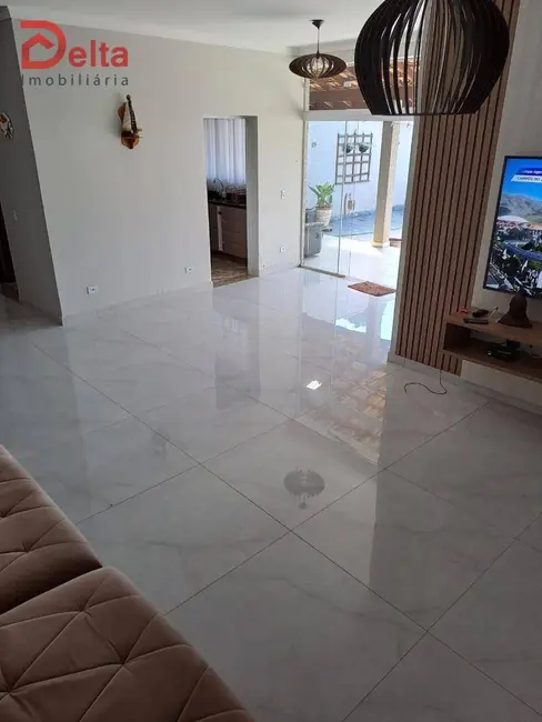 Foto 5 de Casa com 3 quartos à venda, 300m2 em Jardim Maracanã, Atibaia - SP