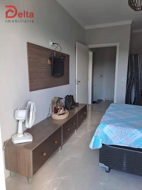 Foto 6 de Casa com 3 quartos à venda, 300m2 em Jardim Maracanã, Atibaia - SP