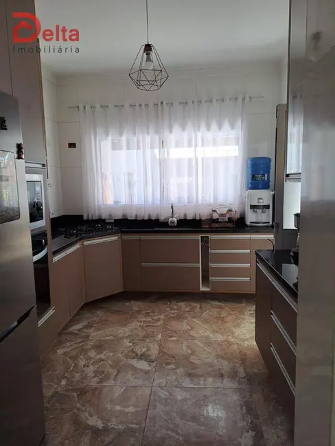 Foto 4 de Casa com 3 quartos à venda, 300m2 em Jardim Maracanã, Atibaia - SP