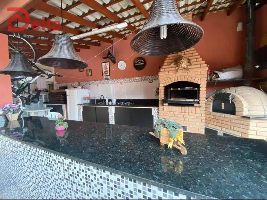 Foto 3 de Casa com 3 quartos à venda, 250m2 em Bom Jesus Dos Perdoes - SP