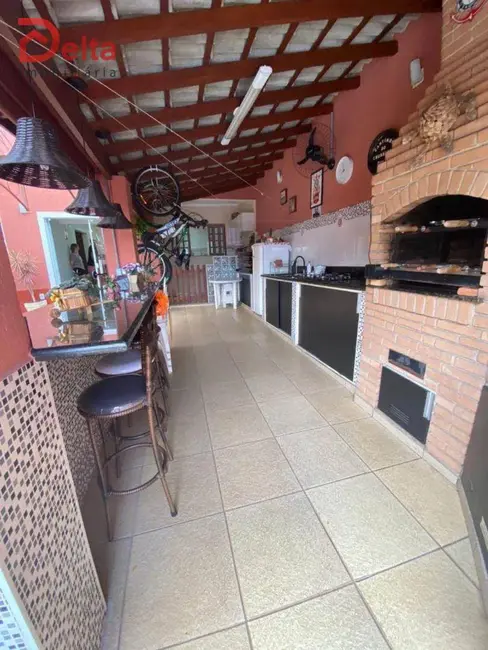 Foto 5 de Casa com 3 quartos à venda, 250m2 em Bom Jesus Dos Perdoes - SP