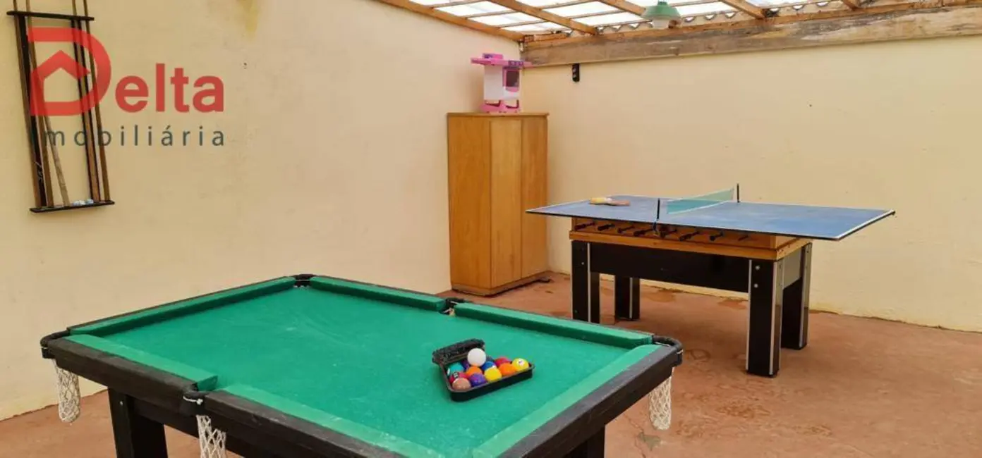 Foto 4 de Chácara com 3 quartos à venda, 3700m2 em Estância Santa Maria do Laranjal, Atibaia - SP