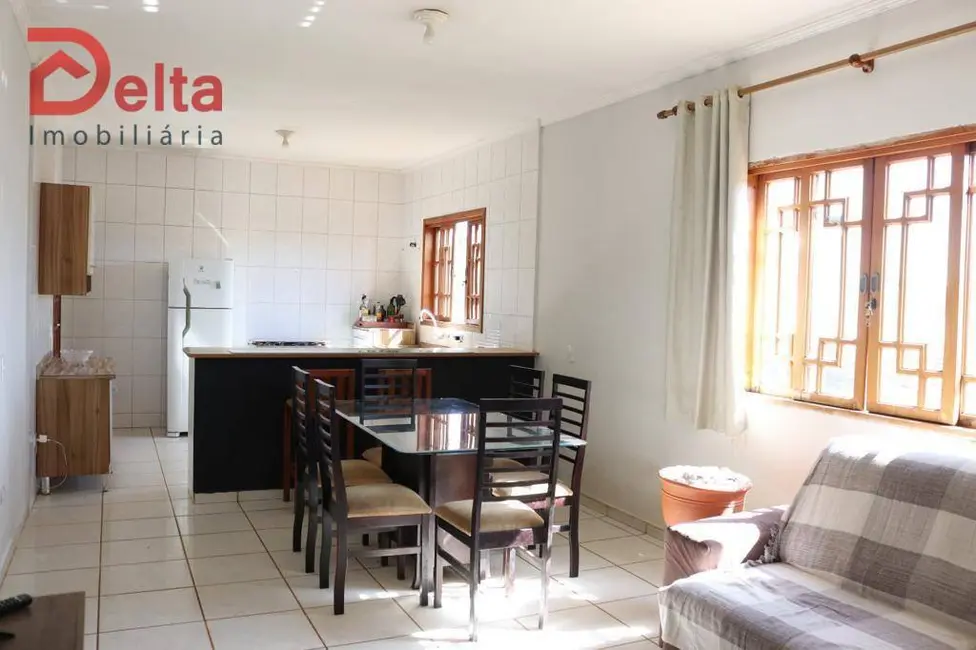 Foto 6 de Casa com 2 quartos à venda, 500m2 em Jardim Shangri-Lá, Atibaia - SP