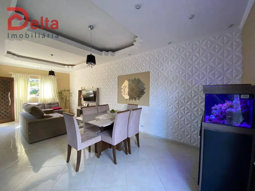 Sobrado com 3 quartos à venda, 229m2 em Jardim Shangri-Lá, Atibaia - SP - imagem 6 Foto 6 de Sobrado com 3 quartos à venda, 229m2 em Jardim Shangri-Lá, Atibaia - SP