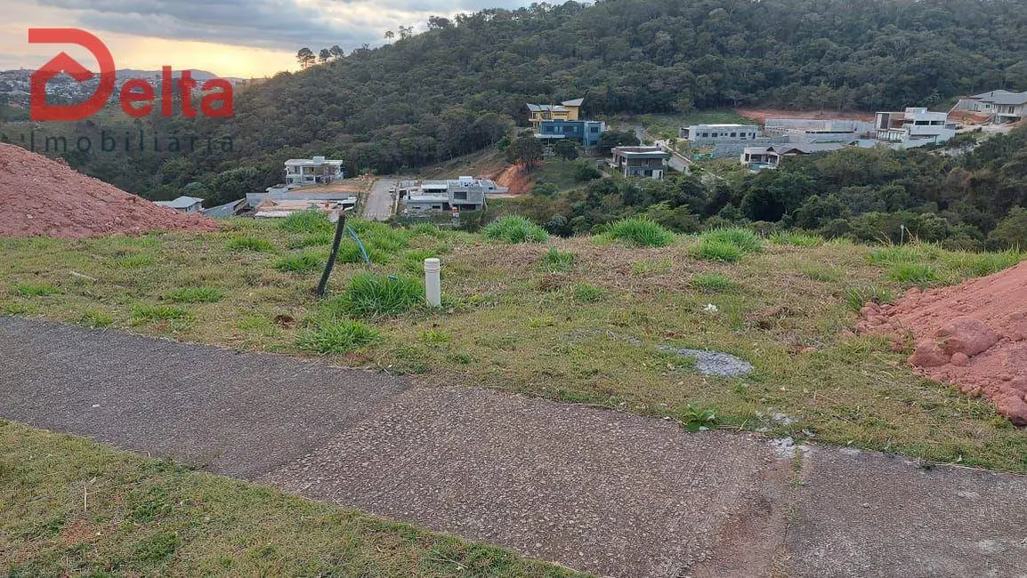 Foto 1 de Terreno / Lote à venda, 720m2 em Iara, Atibaia - SP
