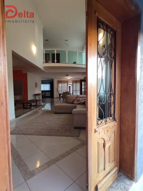 Foto 7 de Casa com 3 quartos à venda, 680m2 em Atibaia - SP