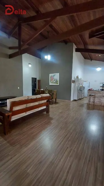 Foto 4 de Chácara com 3 quartos à venda, 1000m2 em Piracaia - SP