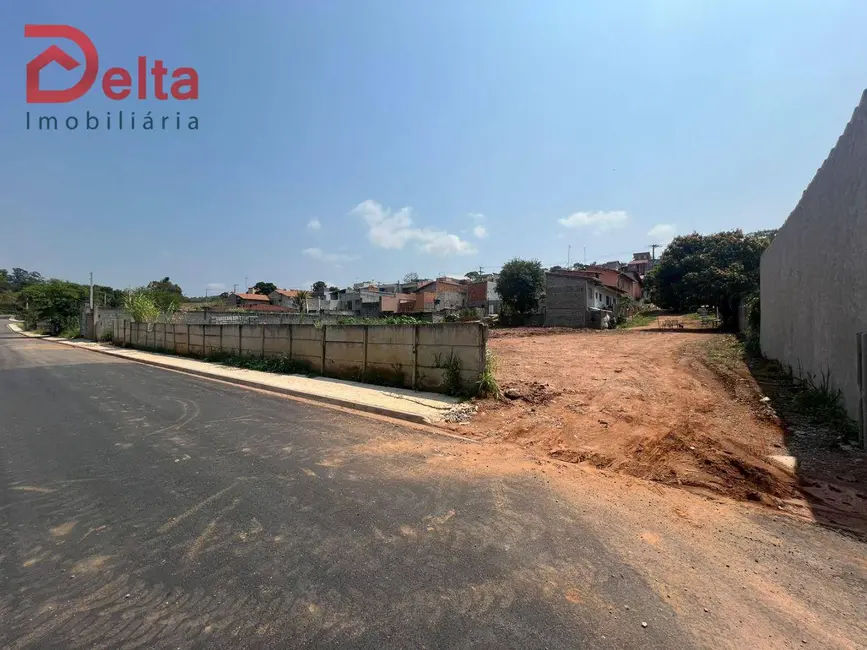 Foto 1 de Terreno / Lote à venda, 310m2 em Jardim Santo Antônio, Atibaia - SP