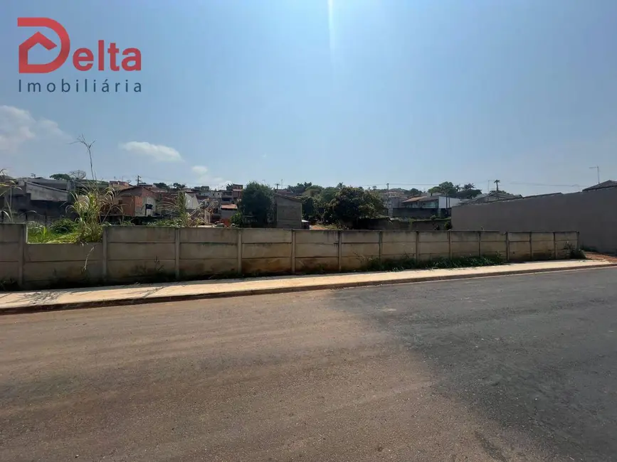 Foto 3 de Terreno / Lote à venda, 310m2 em Jardim Santo Antônio, Atibaia - SP