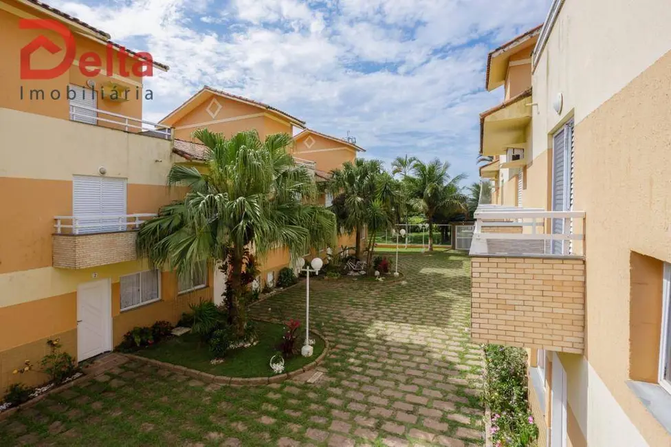 Sobrado com 2 quartos à venda, 57m2 em Bertioga - SP - imagem 3 Foto 3 de Sobrado com 2 quartos à venda, 57m2 em Bertioga - SP