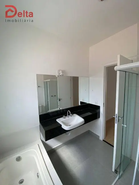 Casa com 3 quartos para alugar, 276m2 em Loteamento Loanda, Atibaia - SP - imagem 9 Foto 9 de Casa com 3 quartos para alugar, 276m2 em Loteamento Loanda, Atibaia - SP