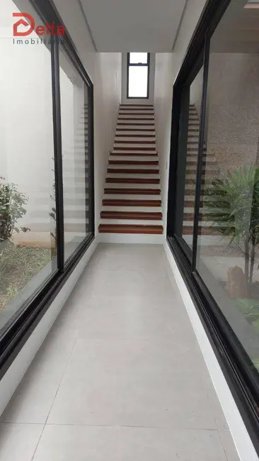 Foto 8 de Casa com 3 quartos à venda, 300m2 em Condominio Quintas da Boa Vista, Atibaia - SP